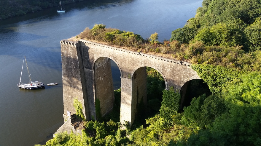 La Roche Bernard - premier pont (1839 détruit en 1852)